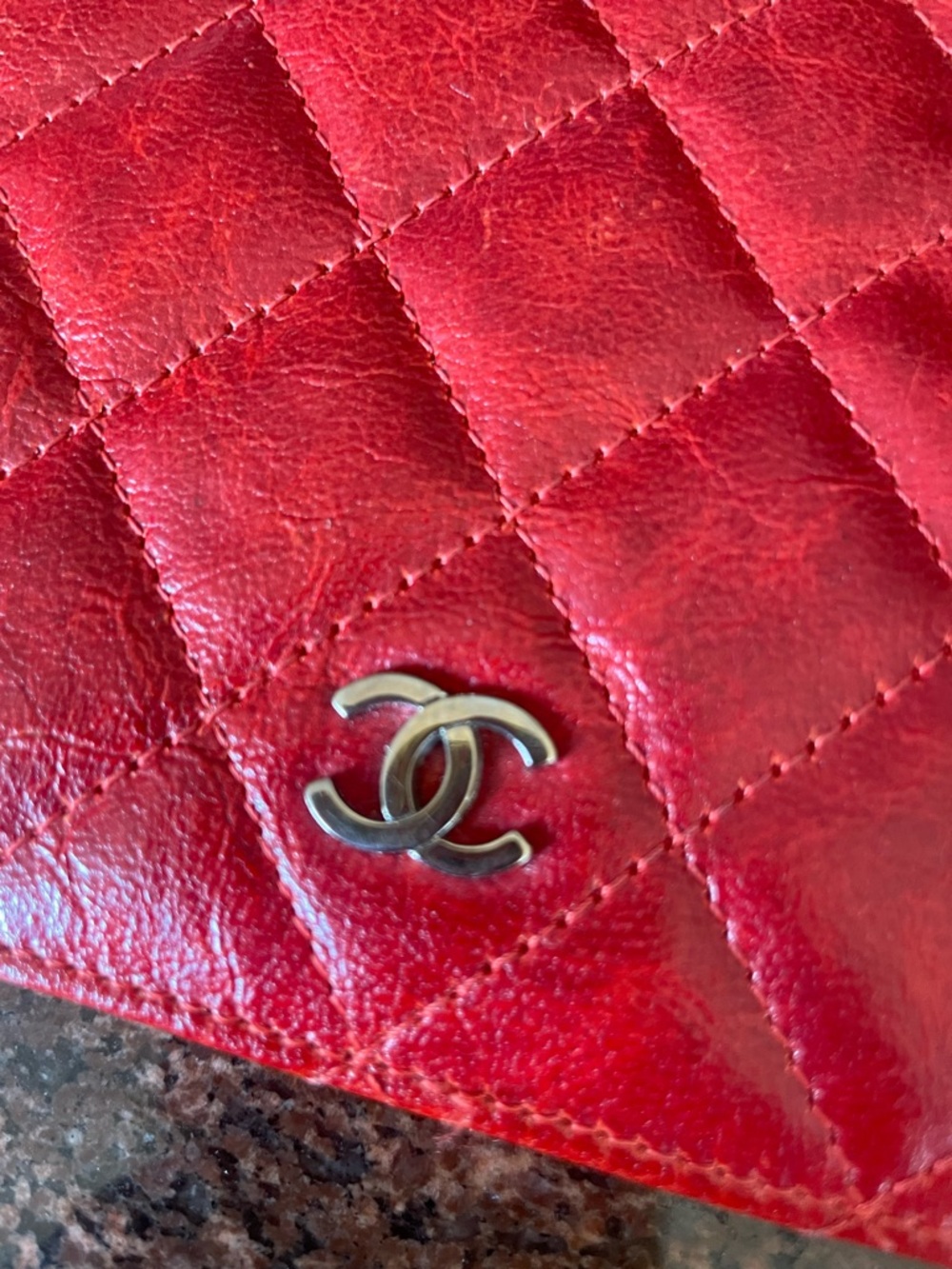 CHANEL Quilted Red Leather Long Wallet with CC Emblem - Picture 2 of 12
